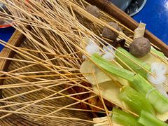 -马路边边麻辣烫联盟路店