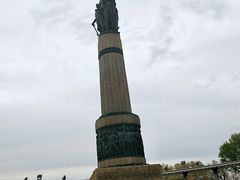 -人民防洪胜利纪念塔