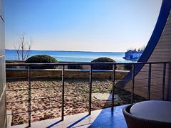 -上海滴水湖皇冠假日酒店