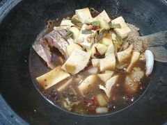 -山城家常菜铁锅炖鱼