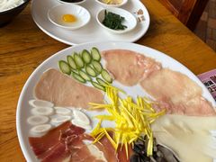 -桥香园过桥米线(国贸店)