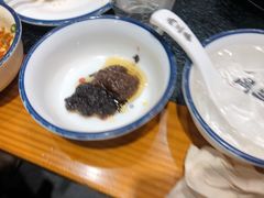 -两三事小郡肝串串香火锅(桂庙店)