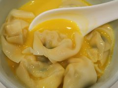 蟹粉小馄饨-新光酒家·河豚·海鲜·蟹料理(浦东店)