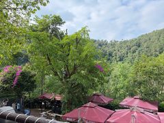 -楠柏弯休闲山庄(梨花溪店)