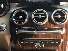 -上海星瀚奔驰4S店(红柳路店)