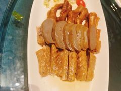 卤水拼盘-钟菜·粤菜点心·宴请(海上世界·汇港二期店)