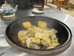 -粘豆包柴火铁锅炖