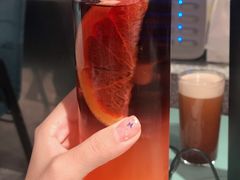 葡萄柚冰萃咖啡-sugarman espresso素饮糖人高新咖啡工厂