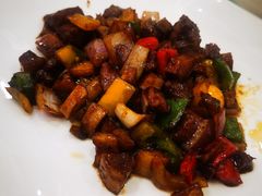 杏鲍菇牛肉-江南村酒家