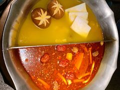 台式麻辣红颜花胶鸡鸳鸯锅-湊湊火锅·茶憩(打浦桥日月光店)
