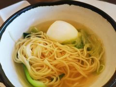 长寿面-中央电视塔旋转餐厅
