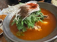 -喇喇排骨火锅·传统韩式脊骨汤(望京西园总店)