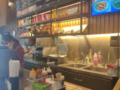 -百老汇电影中心(油麻地店)