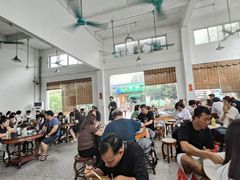 -容里煲仔饭(利丰北路店)