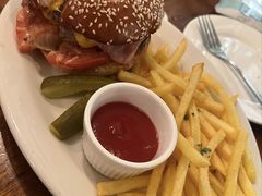 -羽深肉铺 Steak & Wine