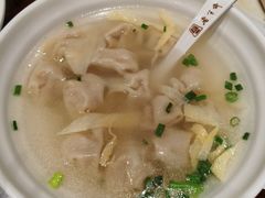 刀鱼馄饨-老半斋(福州路店)