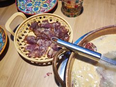 -洱火云南酸菜牛肉火锅(石景山当代商城店)