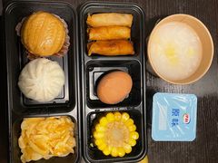 -桔子酒店(上海西藏北路地铁站店)