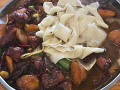 主食裤带面-舜玉老孙家鲜炒大盘鸡(土屋路店)