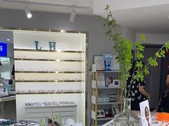-视野联行眼镜蔡司·依视路官方授权店(顺城店)