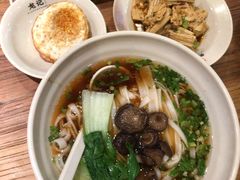 -湘人龙记老长沙米粉(鸟巢店)