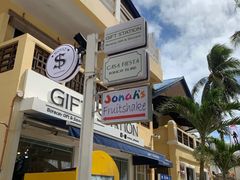 -Jonah's Fruit Shake & Snack Bar