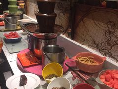 -四海一家自助餐(益田假日广场店)