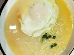 老城隍庙鸡汁阳春面-西湖春天•老字号杭州菜(百汇店)