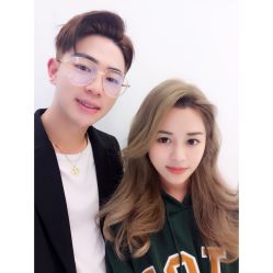 Yishen合影纪念-3AM HAIR SALON烫发染发接发