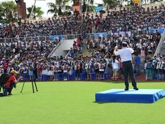 -深圳市宝安体育中心体育场