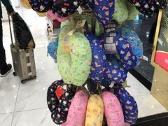 -中免(澳门机场免税店)