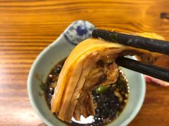 -九斤黄三黄鸡专卖店