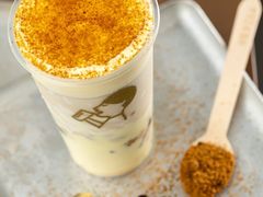 厚烧蛋糕波波奶茶-喜茶(迪士尼小镇DP店)