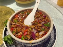 传统黑三剁配薄饼-雀舞云南菜(天津天河城购物中心店)