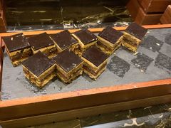 -元素自助餐厅·生蚝·海鲜·刺身(萝岗汇华希尔顿逸林酒店)
