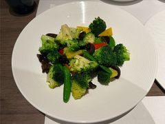 -港丽餐厅(来福士店)