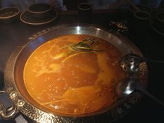 -靓寨酸汤火锅(时尚天河东一街店)