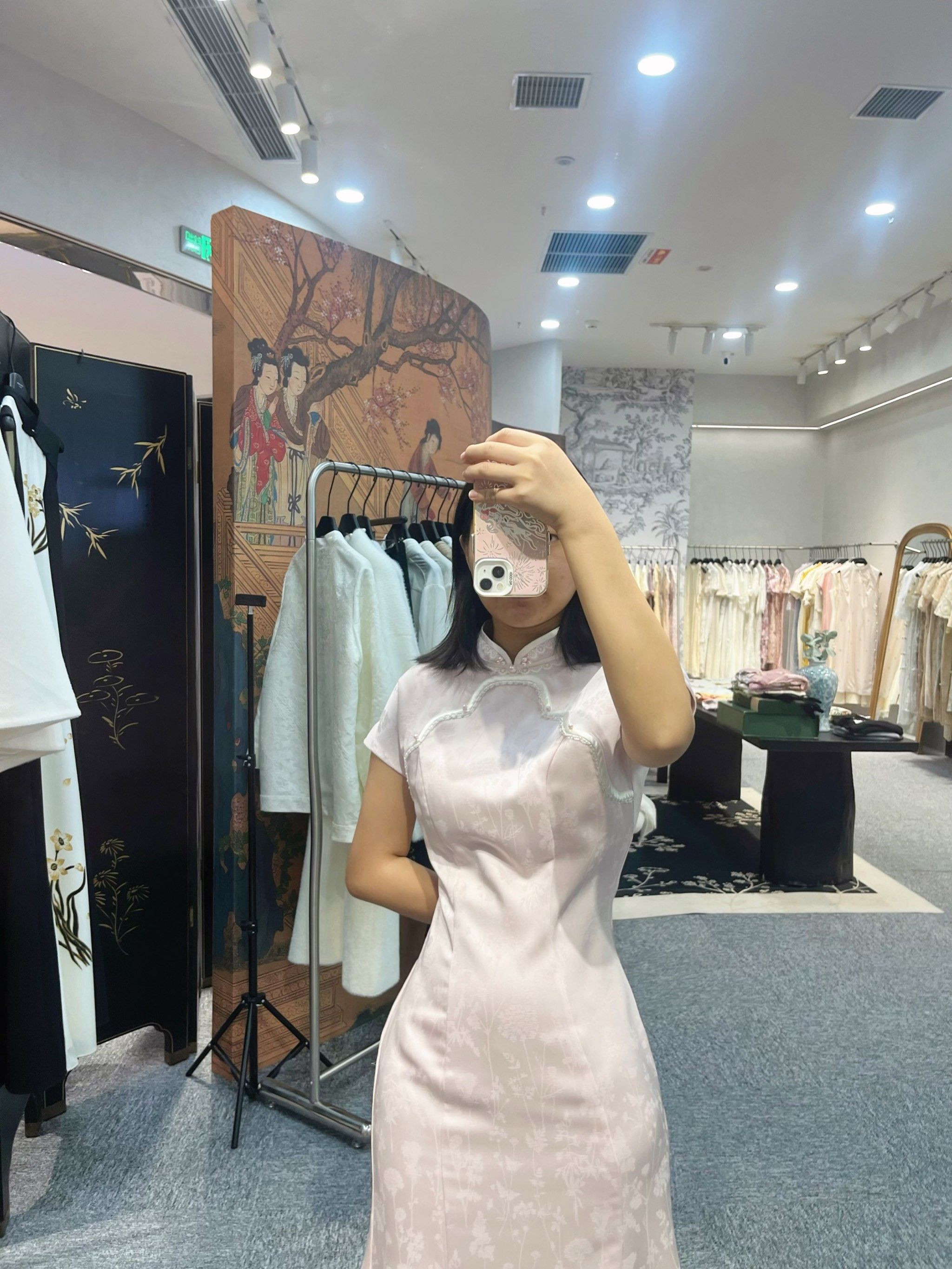 见鬼?重庆这家旗袍店都给我闭眼入!