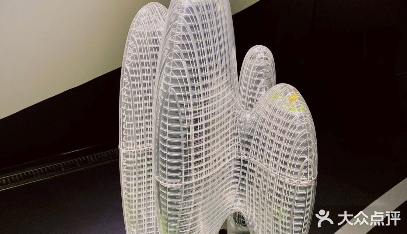 上海「扎哈首展」| 传奇建筑女王扎哈·哈迪德中国大陆首次特展