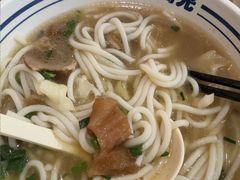 -鑫花溪牛肉米粉(东环大润发店)