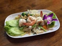 泰式海鲜沙拉-Jungle Kitchen