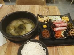 老坛酸菜米线-过桥缘·过桥米线(鲁能城店)
