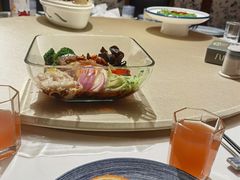 -八府香鸭·啫啫煲(华山路店)