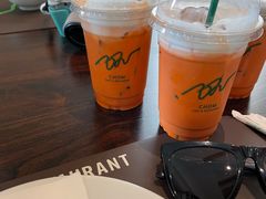 -Chom Cafe and Restaurant