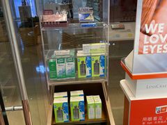 -LensCrafters亮视点·OAKLEY精选(静安嘉里中心店)