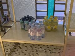 -浅深(世茂滨江精品店)