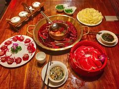 -小龙翻大江文化火锅(宽窄店)