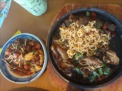 -包整·丝娃娃(一览甲秀楼风景店)