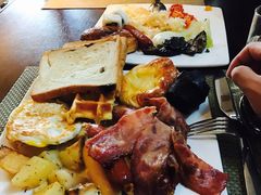 -三亚湾海居铂尔曼度假酒店