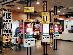 -麦当劳(中山公园龙之梦店)